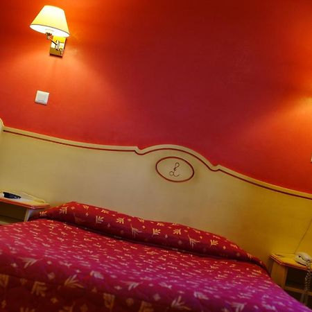 Logis Hotel & Restaurant L'Etape Bouc Bel Air - Gardanne Exterior photo
